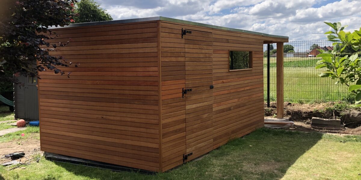 cabane de jardin en bois
