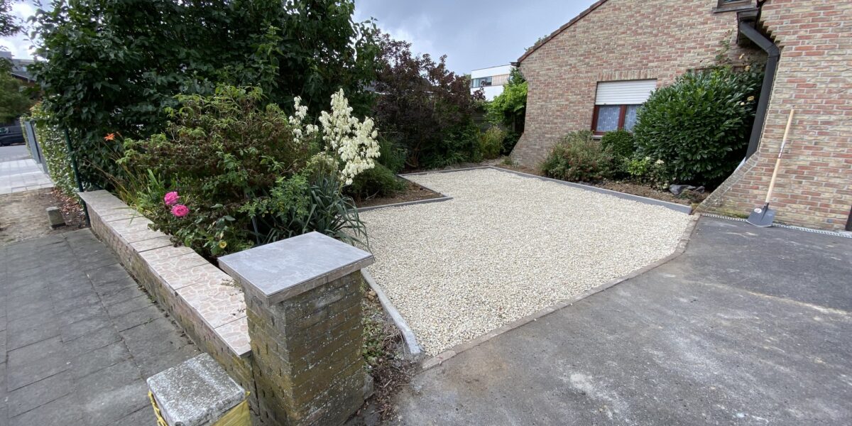 Aménagement global : parking, terrasse & jardin