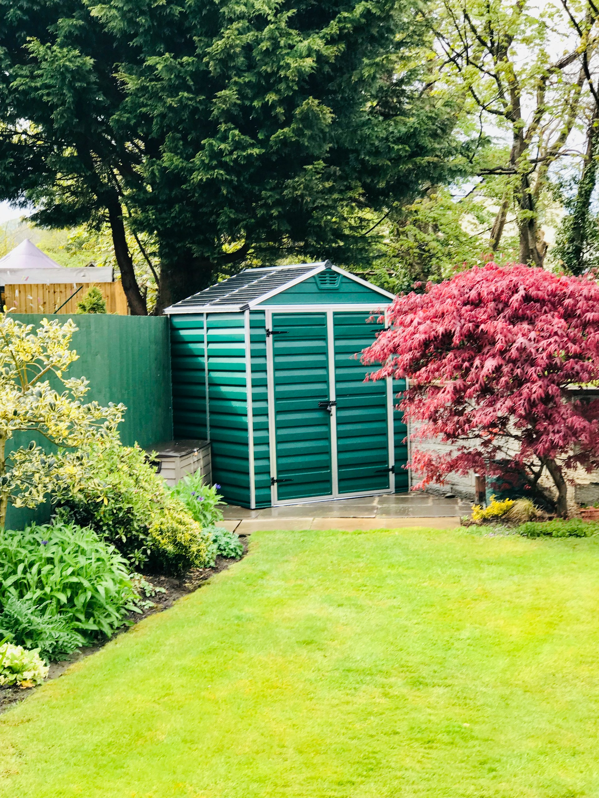 cabane dans un jardin